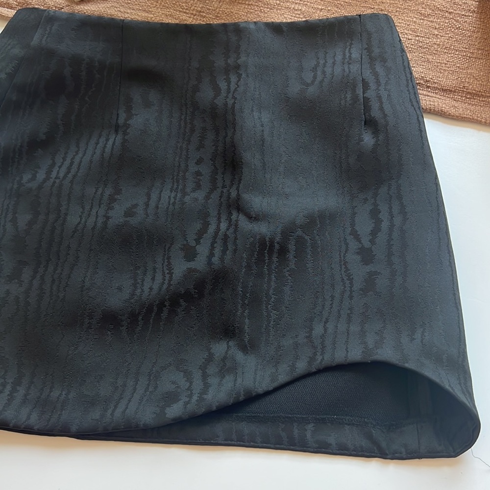 Only worn once Zara skirt